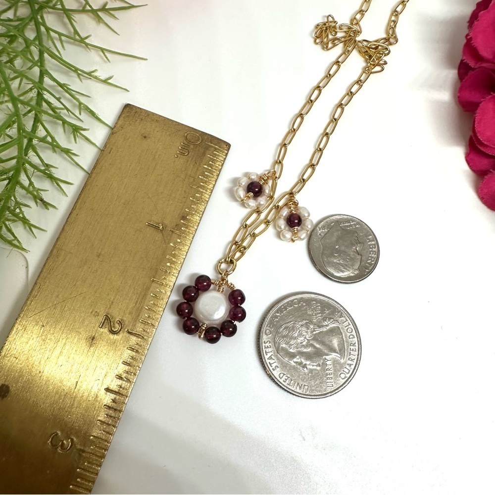 ⚜️Garnet & Freshwater Pearl Flower Charm Necklace - Picture 6 of 7